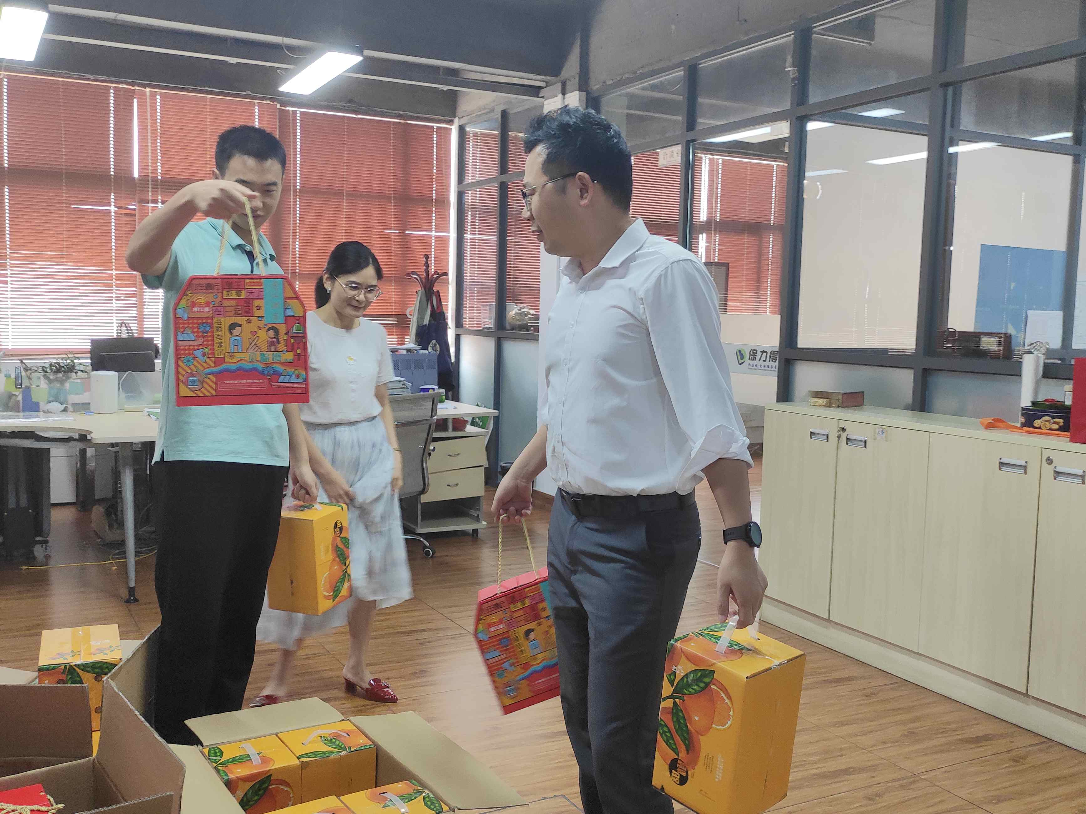 拉萨仓库出租端午送礼 拉萨仓库出租端午送礼