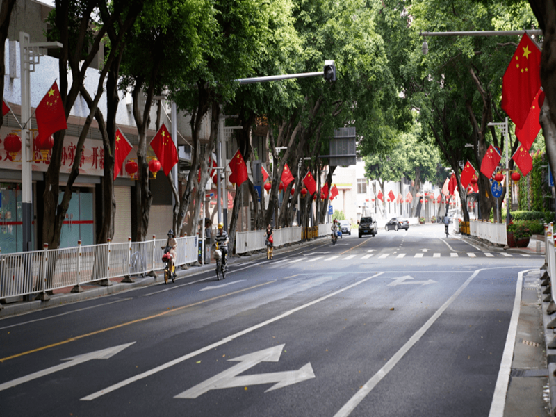 挂满五星红旗的街路 挂满五星红旗的街路